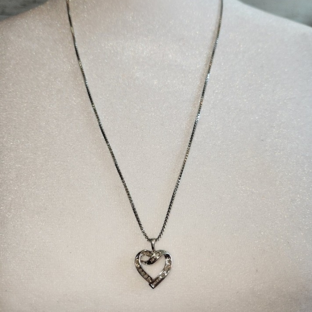 Silver Floating Heart Necklace